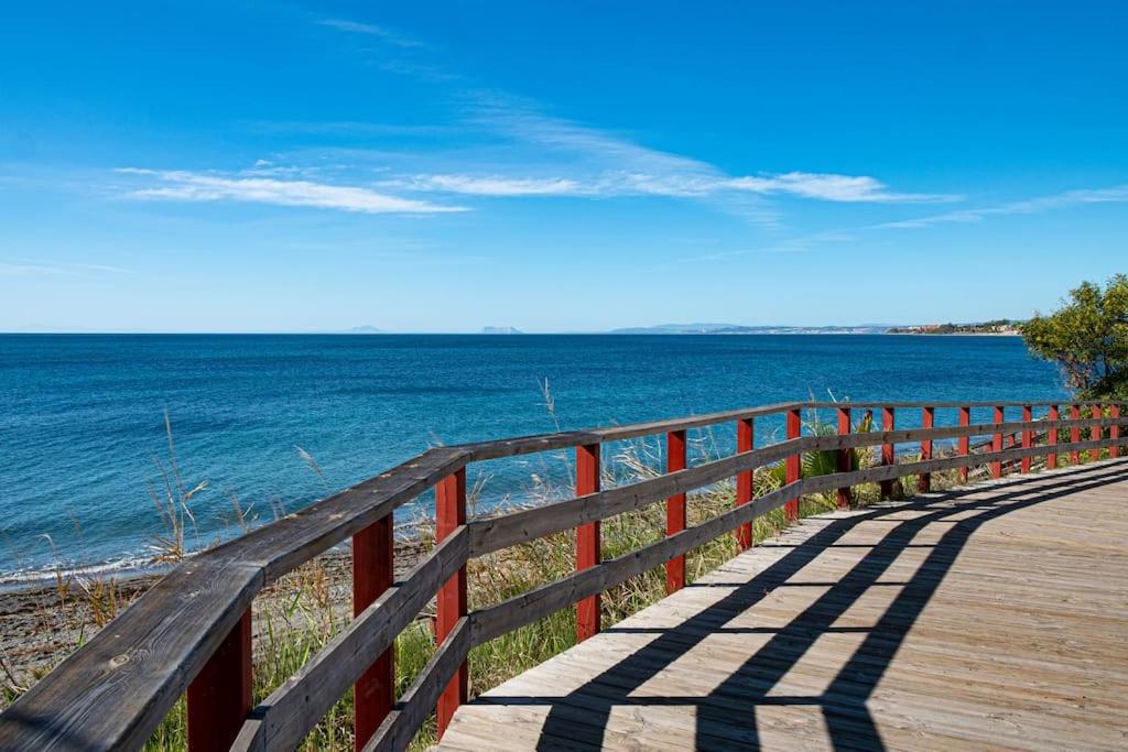Estepona Luxury Seafront Penthouse With Parking エクステリア 写真