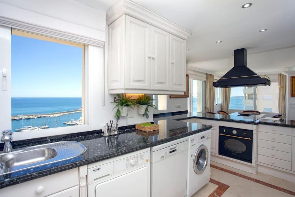 Estepona Luxury Seafront Penthouse With Parking エクステリア 写真